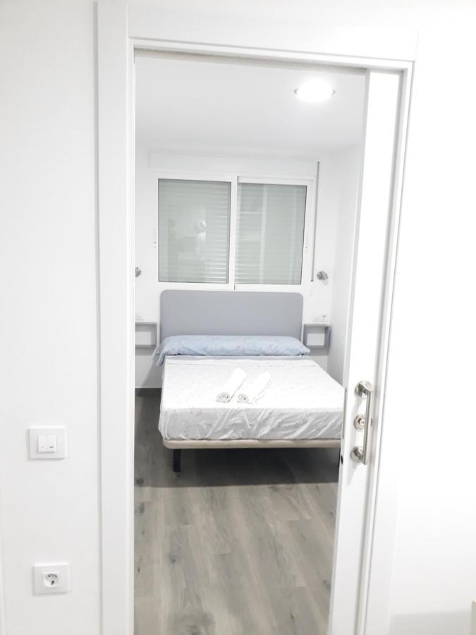 Valldigna 7 Playa De Gandia Solo Familias Екстериор снимка