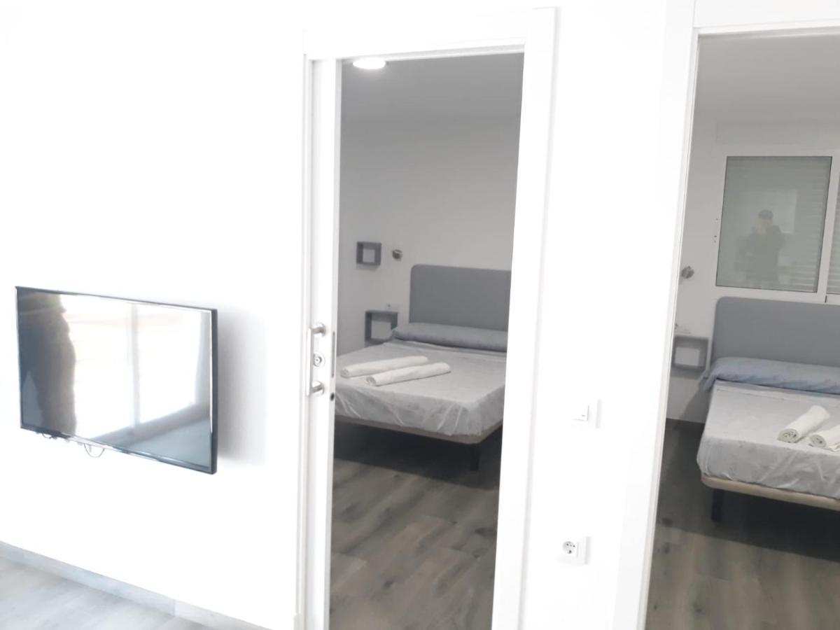 Valldigna 7 Playa De Gandia Solo Familias Екстериор снимка