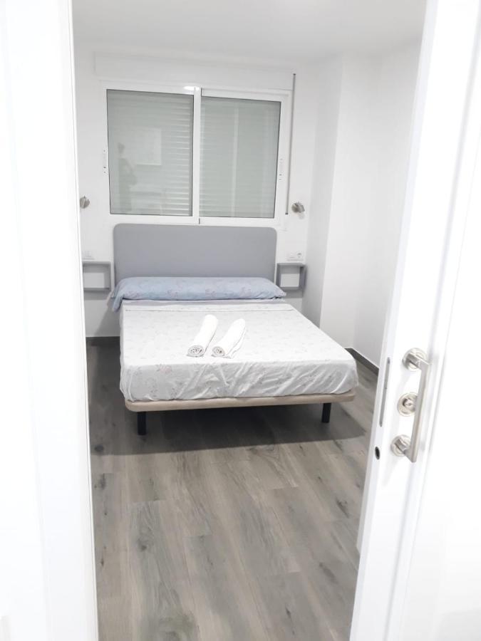 Valldigna 7 Playa De Gandia Solo Familias Екстериор снимка